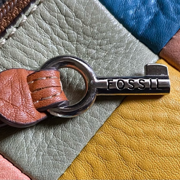Fossil patchwork leather - Picture 3 of 8